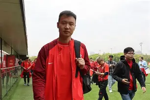 上海队全队齐心协力，努力争夺胜利的简单介绍