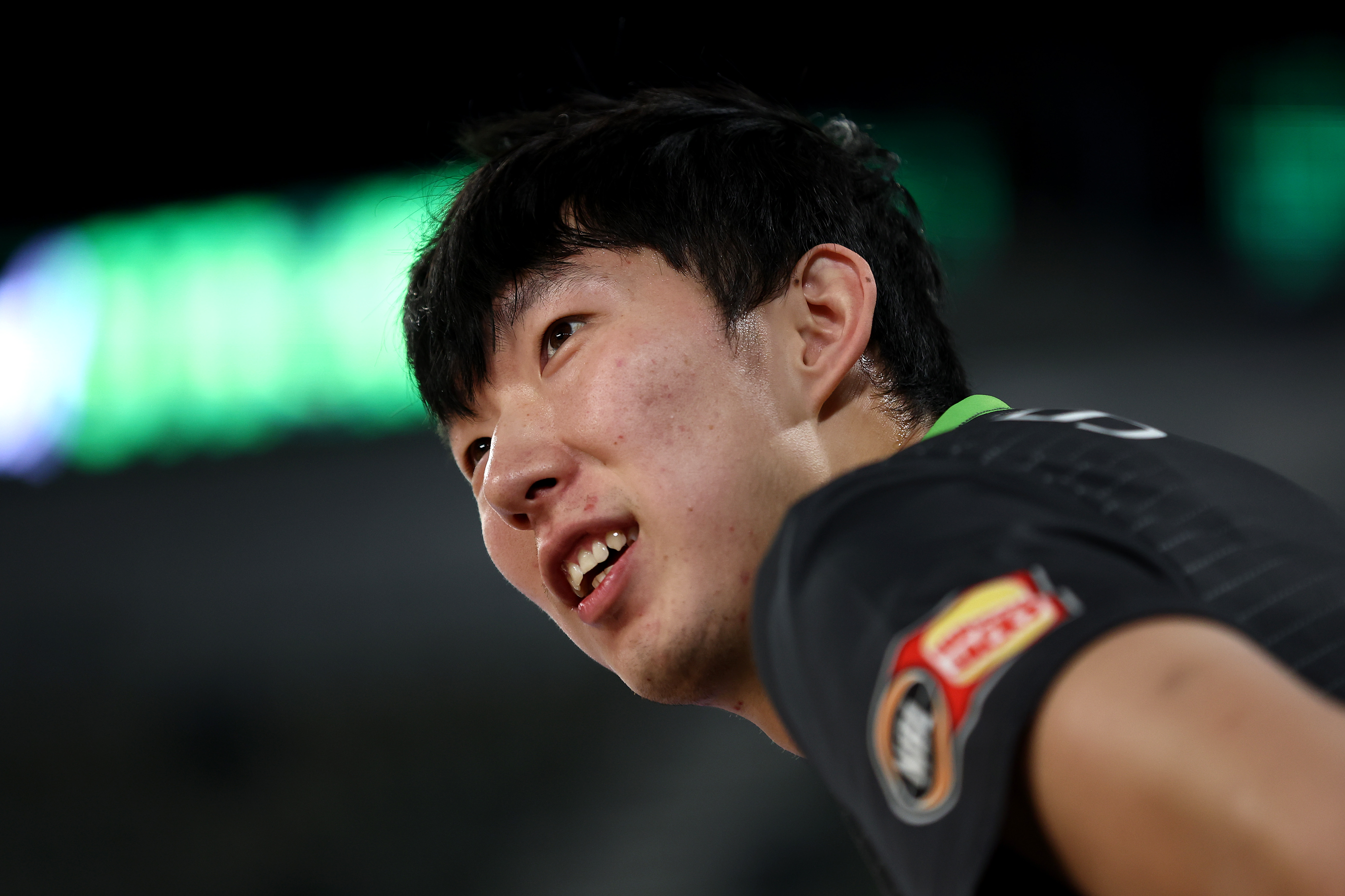 纳达尔赛点兑现，金州勇士淘汰休斯顿火箭晋级四强，主帅激动落泪的简单介绍